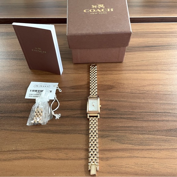 ❌SOLD❌ New as Coach Rose Gold Watch 💛 - Picture 4 of 7